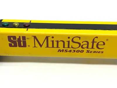 Unreadable | STI MiniSafe MS4300 Series Light Curtain Transmitter - For parts or not working