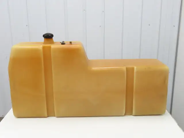 25 Gal Fuel Tank Polyethylene Plastic Slim Narrow Water Tank 10"W x 42"L