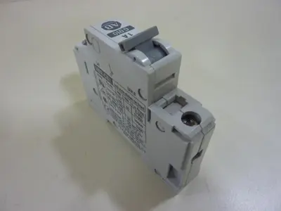 USED ALLEN BRADLEY 1492-CB1/G010 SER B