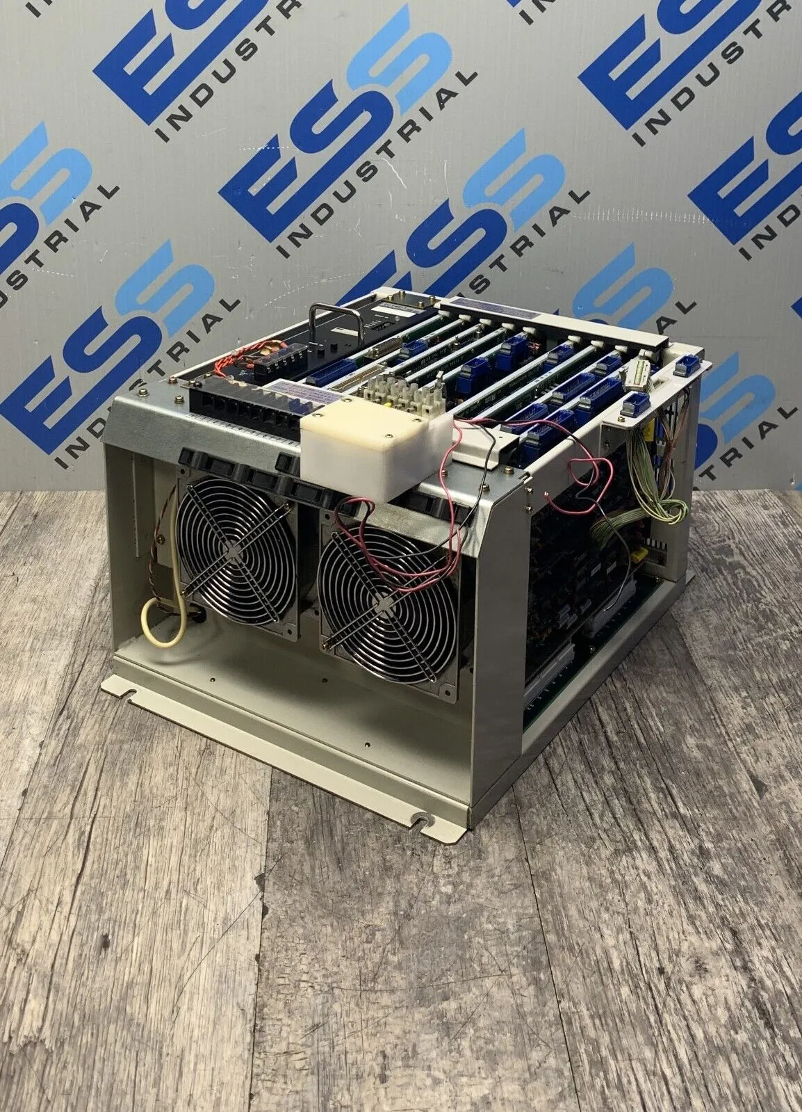 USED Mitsubishi Electric UF740B MELDAS-YQ8Z
