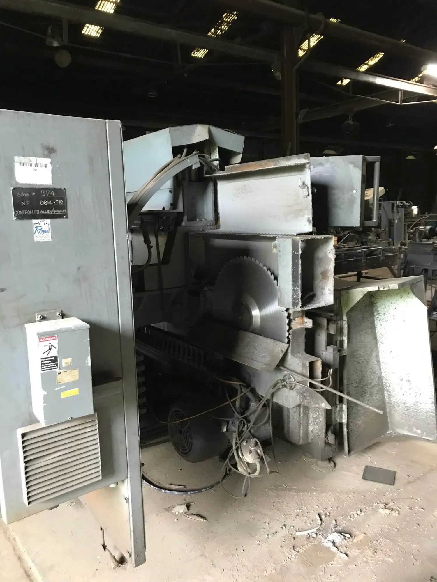USED 1900 METLSAW NF-10