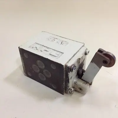 USED YUKEN DCG-01-2B2-R-40