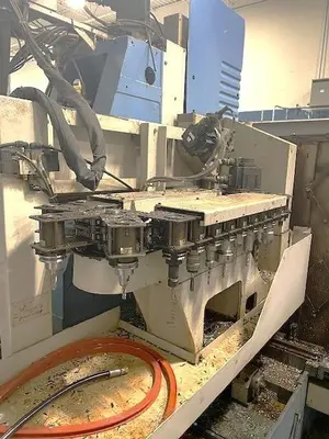 USED 2000 MAZAK VTC200B