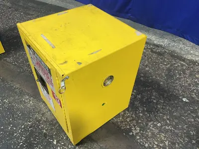 Used JUSTRITE 890420 Cabinets Ohio US | HGR 24 #1460148