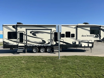 Used 2017 HEARTLAND ROAD WARRIOR Campers, Caravans, Motorhomes Michigan US | Miedema Asset Management Group #1579168