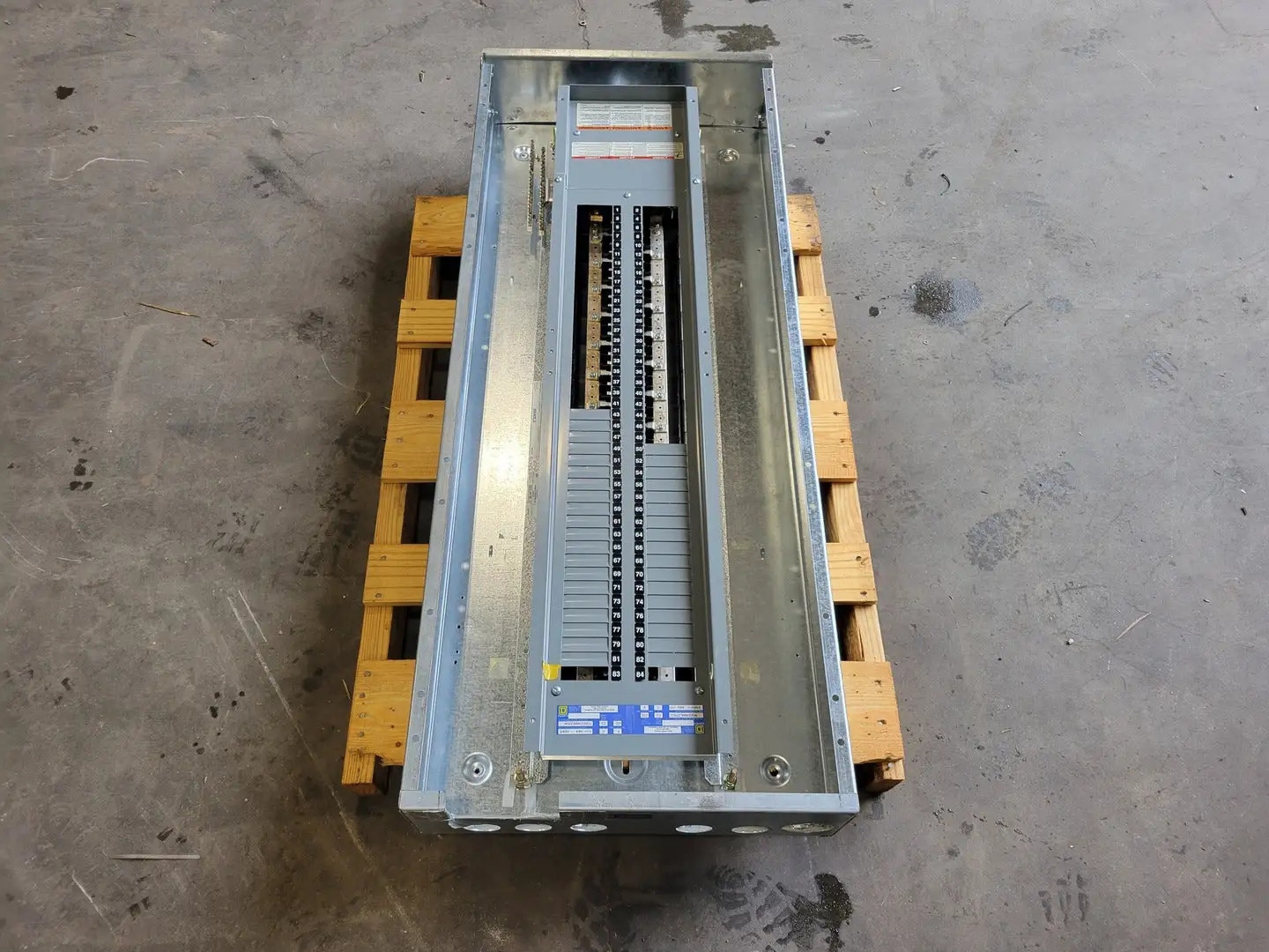 USED SQUARE D NQOD484L225CU