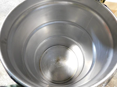 Item #17182 (Unknown 55 Gallon Ss Drum)