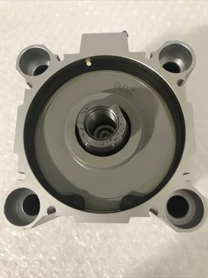 NEW SMC CDQ2B80-50DCZ