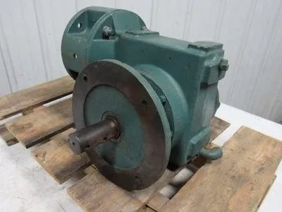 Reliance Electric 180WM28F Single Reduction Right Angle Gear Reducer 25:1 Ratio