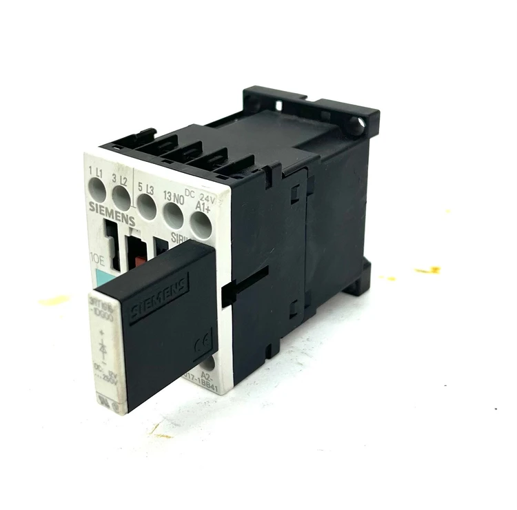 Used SIEMENS 3RT1017-1BB41 Industrial Controls | Industrial Parts R Us Inc. #365788