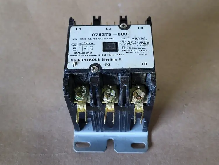 Used HC CONTROLS HCC-3XT01CY139 Switchgears British Columbia CA | Lenmark #238907