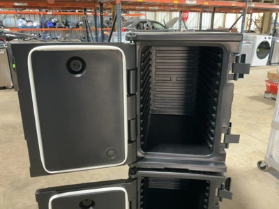 Used LOT OF (2) VEVOR BW-90S INSULATED FOOD CARRIERS Hot Food Warming, Holding, & Transport Cabinets Michigan US | Miedema Asset Management Group #1580138