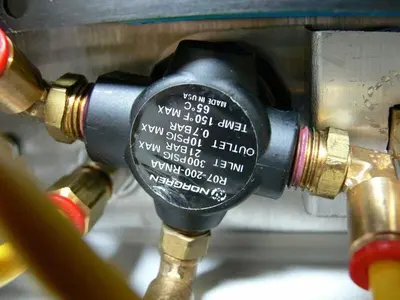 USED REFINE TECHNOLOGY C26-2 PRESSURE REGULATOR