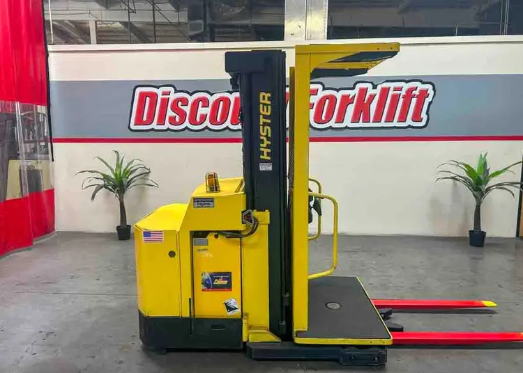 Used 2009 HYSTER R30XMA2 Order Pickers Colorado US | Discount Forklift #1340156
