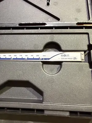 Mitutoyo Absolute AOS Digimatic Digital Caliper 0-12" & Mitutoyo Absolute IP67 Coolant Proof Digital