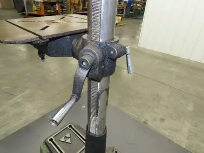 Delta 17-959L Laser Drill Press 17" Single Phase 120V 3/4Hp 250-2720RPM
