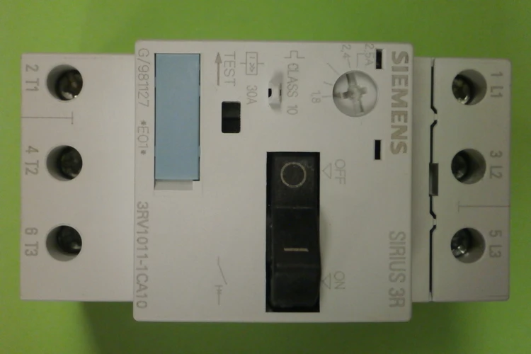 Used SIEMENS 3RV1011-1CA10 Circuit Breakers Arizona US | ASSET CONVERSION SPECIALISTS, INC. #308068