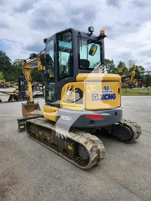 USED 2022 XCMG XE55U