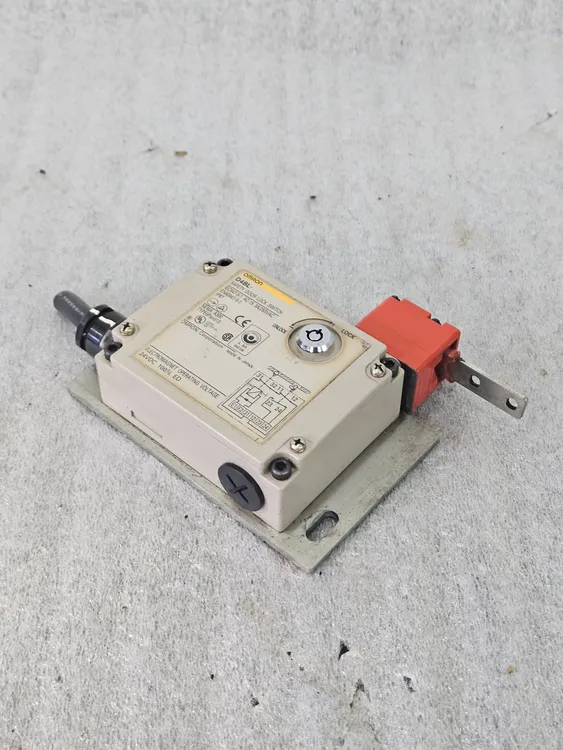 Used OMRON D4BL-2CRA Relays & Switches Ohio US | Great American Equipment Company #1493683