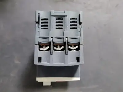 Used SCHNEIDER ELECTRIC GV2ME14 Switchgears British Columbia CA | Lenmark #241960