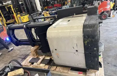 Used CROWN SP3520-30 24 V Order Pickers Illinois US | Mitsubishi HC Capital America #1359224