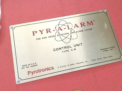 USED PYROTRONICS PYR-A-LARM FIRE CONTROL UNIT INDICATOR CASE