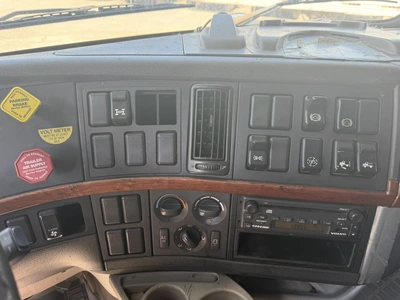 Used 2009 VOLVO VNL Conventional trucks Indiana US | Miedema Asset Management Group #1414638