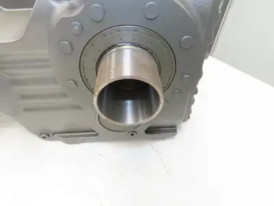 Sew Eurodrive KT77 AMS213/215 DRN132S4 25.6:1 Gearmotor 7.5Hp 230/460V 3PH 69rpm
