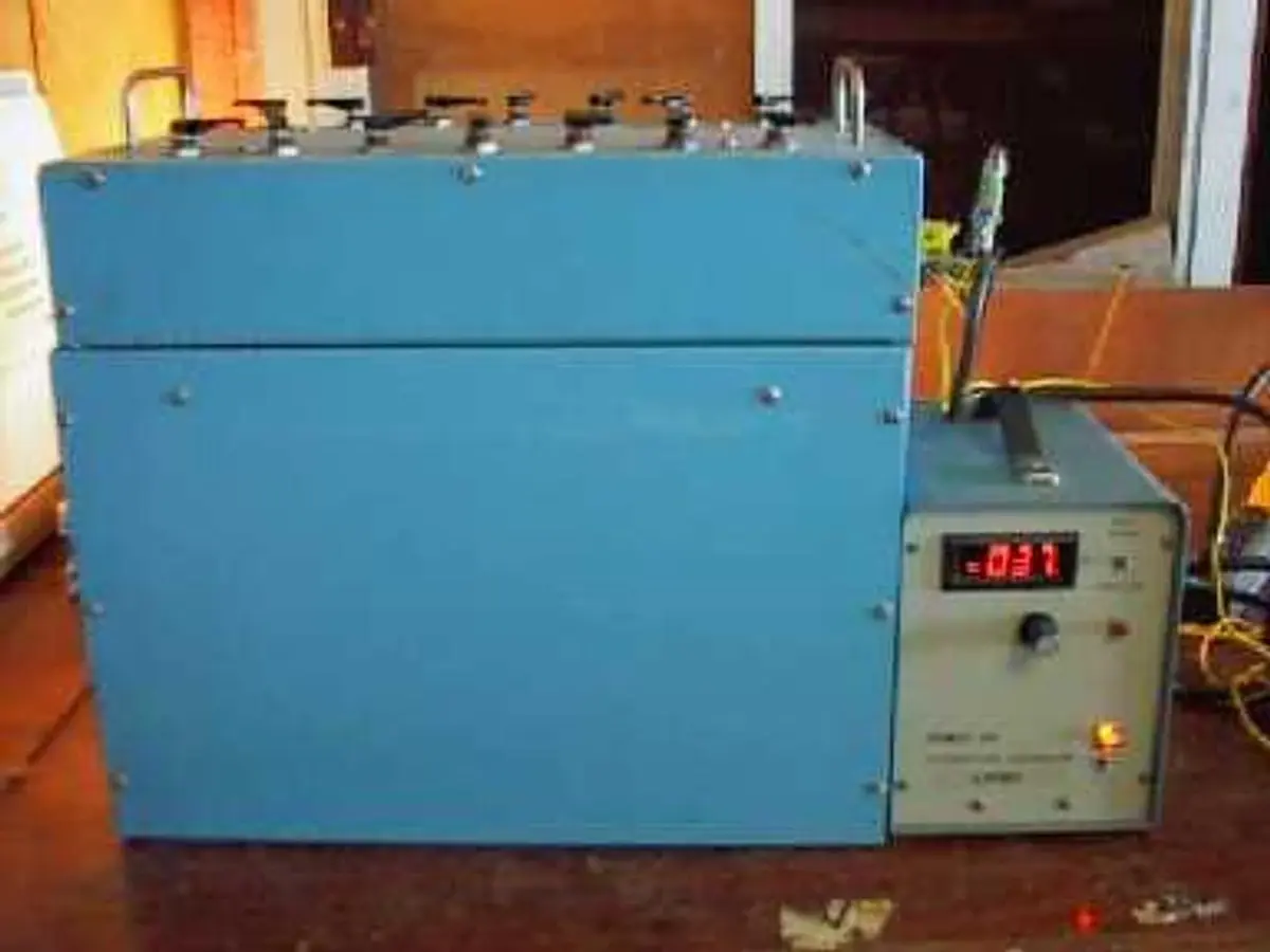 QTY. 1. NUTECH 340 TEMPERATURE CONTROLLER MODEL 34...