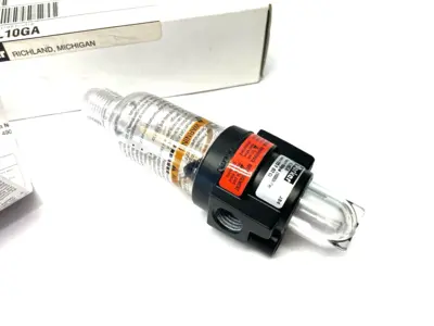 USED PARKER MODULAR LUBRICATOR 1/4" PORTS