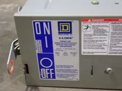 USED SQUARE D PFA32100G