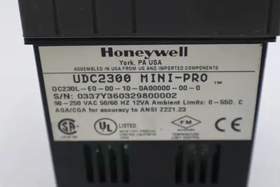 HONEYWELL DC230L-E0-00-10-0A00000-00-0 TEMPERATURE CONTROLLER STOCK K-385-D