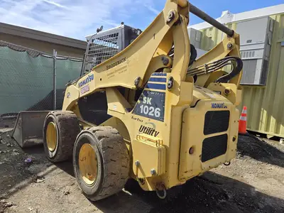 USED 2005 KOMATSU SK1026-5N