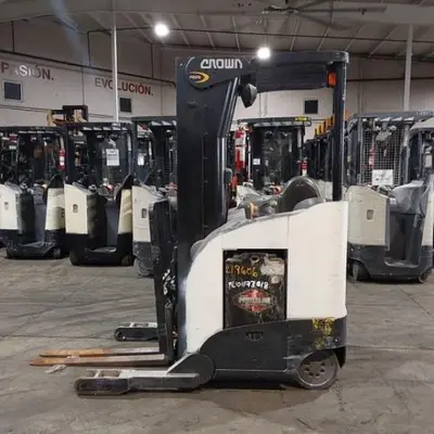 USED 2016 CROWN RR5725-45