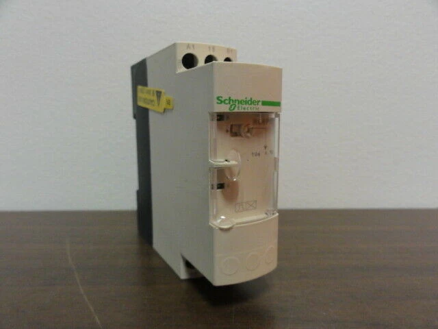 SCHNEIDER ELECTRIC RE8PE11BU TIMING RELAY .1S - 10S 110~240V 50/60Hz