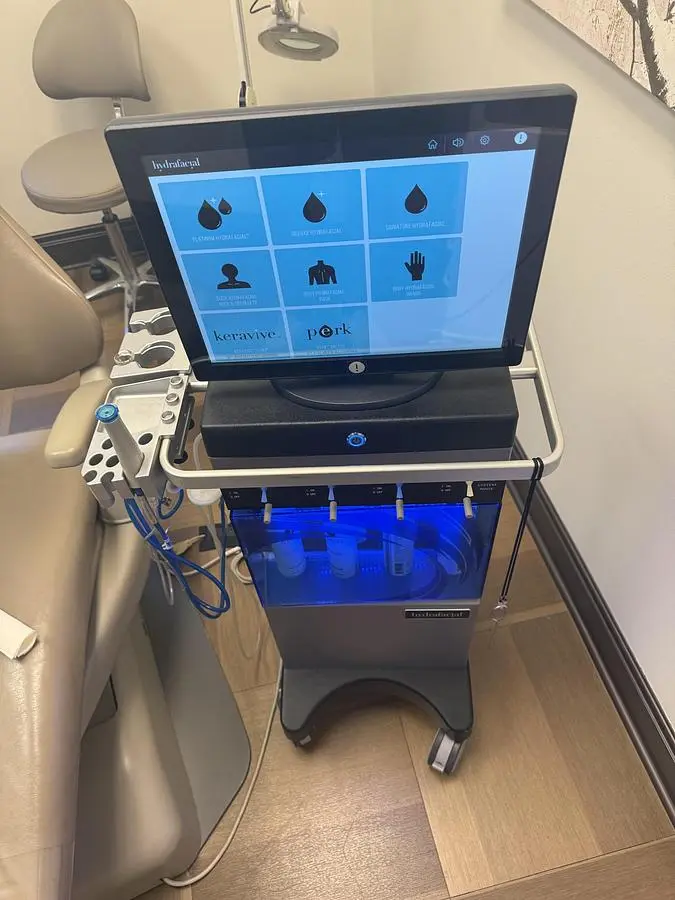 Used 2018 EDGE SYSTEMS HYDRAFACIAL MD ELITE Medical Equipment - Other Minnesota US | Midwest Medical #1467838