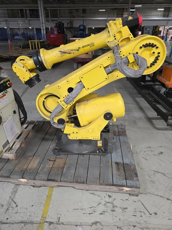 Used 2018 FANUC R-2000iC/210F + R-30iB Robots Michigan US | iGAM Industrial Marketplace #45680