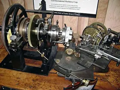 0365 RA Lienhard Chaux-De-Fonds Engine Turning Machine Circa 1904