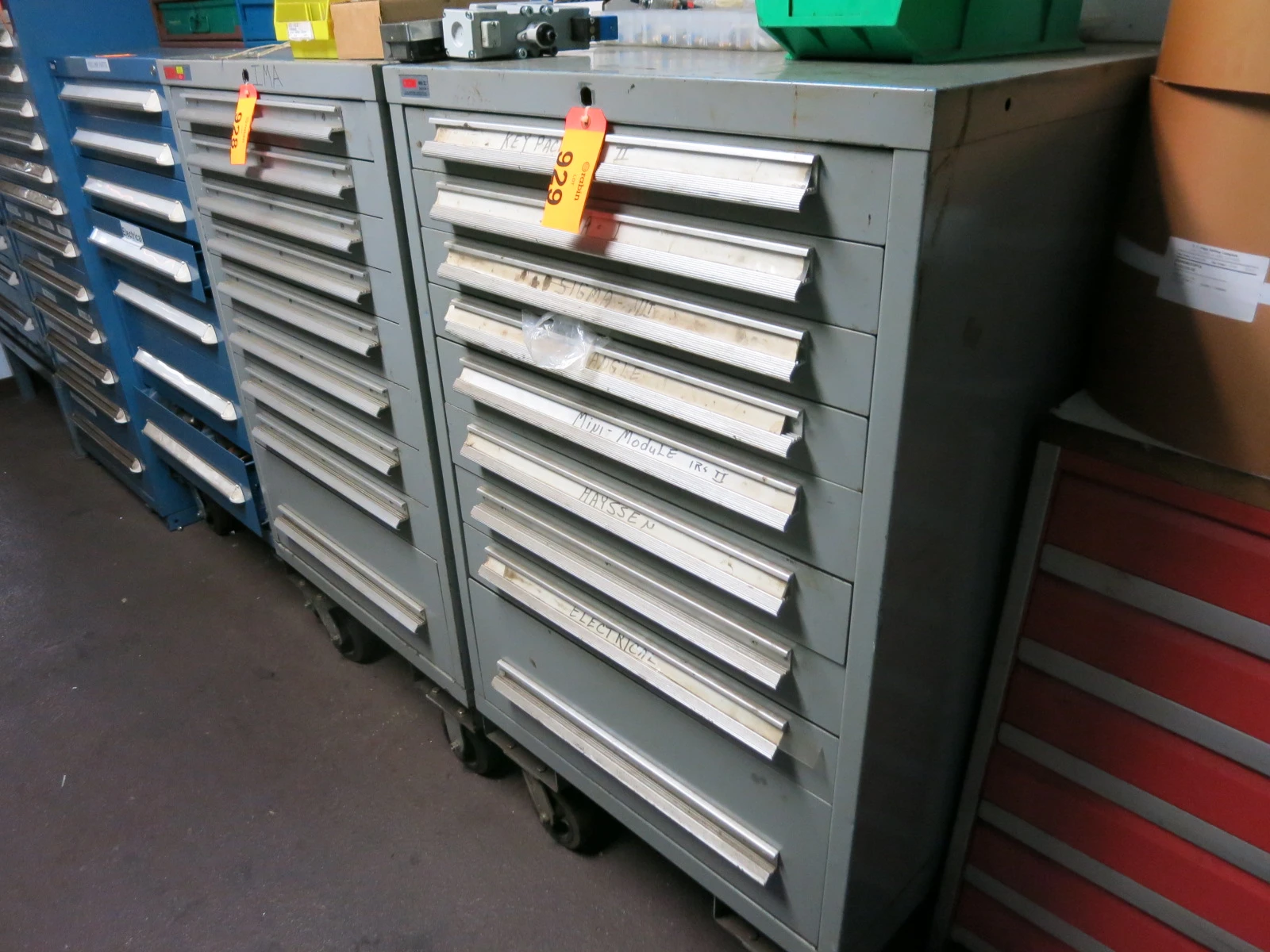 Lyon parts cabinet, tool chest, 9-drawer, mobile