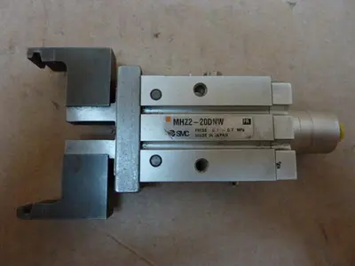 USED SMC MHZ2-20DNW