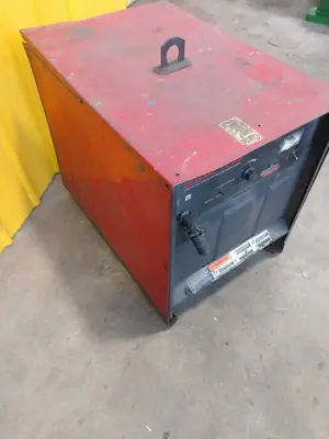 USED LINCOLN ELECTRIC LF-72