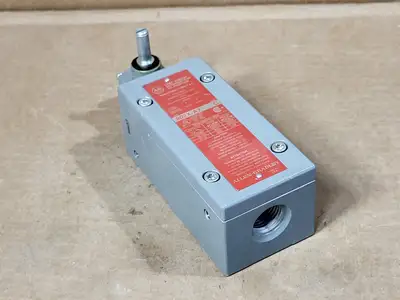 USED ALLEN-BRADLEY 802X-A7