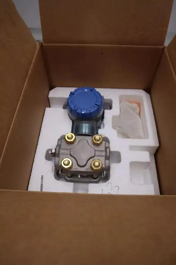 Honeywell STG840-L1GC4A-1-A-AD0-11S-A-00A0-00-0000 Pressure Transmitter #4590