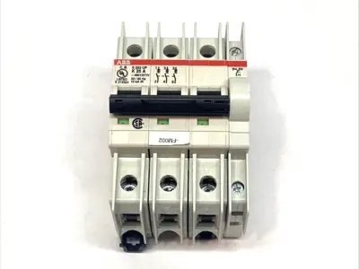 Used ABB Circuit Breaker 3-Pole 480Y/277VAC 50/60HZ 10kA Circuit Breakers Michigan US | Maverick Industrial Sales #1398843