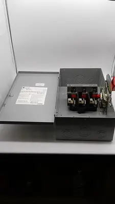 USED ALLEN-BRADLEY ALLEN-BRADLEY AL-51 MAXIMUM CURRENT RATING 60 AMPERES 1494H-CA3N ENCLOSURE