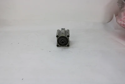 USED SMC CDQ2B50-30DZ-XC35