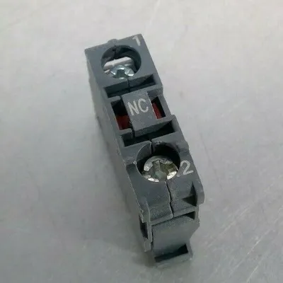 Allen-Bradley - 800F-X01 Series A - Contact Block 4D
