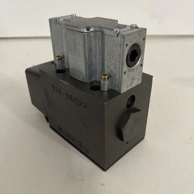 NEW Denison A4D02-3103-0601-B5W01 28