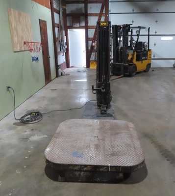 used Stretch Wrapper made by Inter. Packaging Machinery
