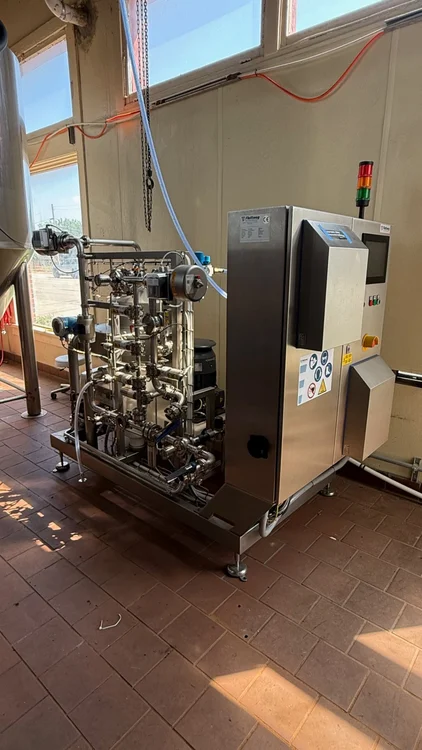Used _UNKNOWN_ _UNKNOWN_ Disc Stack Centrifuges Indiana US | Brewhouse Equipment Group #1269964